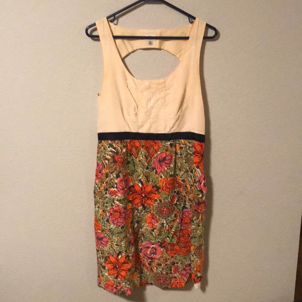 Anthropologie dress with cute back